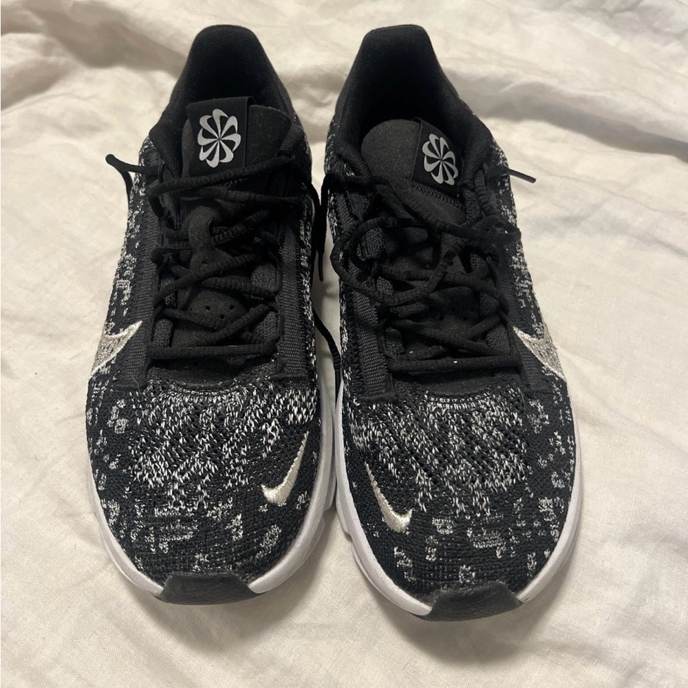 Nike Women's SuperRep Go 3 Flyknit Running Shoes Like New Size 9